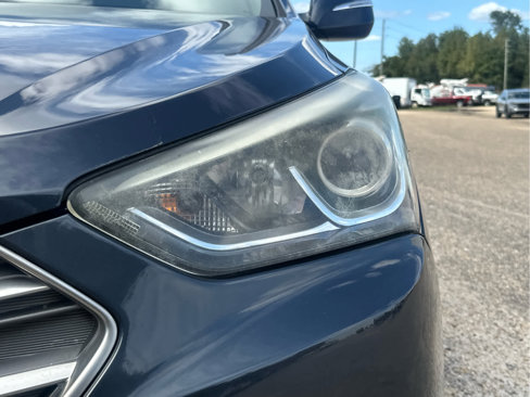 Used 2017 Hyundai Santa Fe Sport image 9