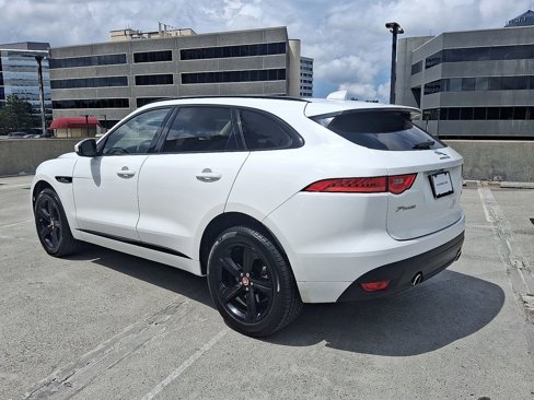 Used 2018 Jaguar F-PACE R-Sport image 3
