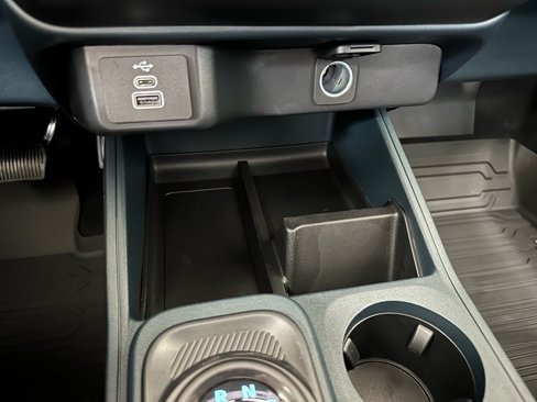 New 2025 Ford Maverick XL image 39