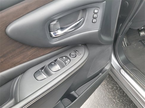 Used 2019 Nissan Murano Platinum image 22