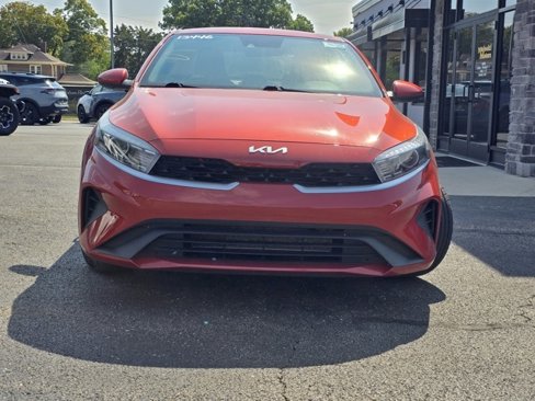 Used 2022 Kia Forte LXS image 2
