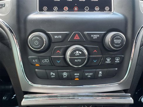Used 2019 Jeep Grand Cherokee Laredo image 40