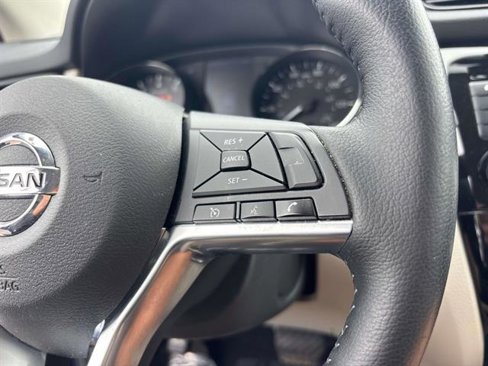 Used 2020 Nissan Rogue Sport SV w/ All-Weather Package image 18
