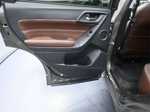 Used 2017 Subaru Forester 2.5i Touring image 15