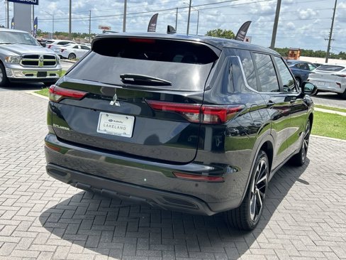 Used 2022 Mitsubishi Outlander ES image 6