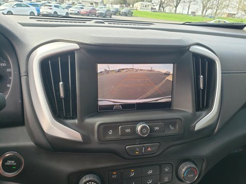 Used 2024 GMC Terrain SLE image 24
