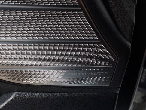 Used 2021 Hyundai Palisade Calligraphy image 29