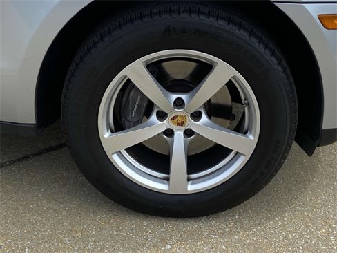 Used 2018 Porsche Macan image 7