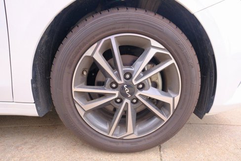 Used 2023 Kia Forte LXS image 34