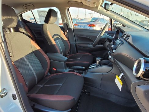 New 2025 Nissan Versa SR w/ Trunk Package image 6