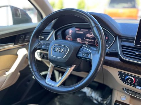 Used 2019 Audi Q5 2.0T Premium Plus image 11