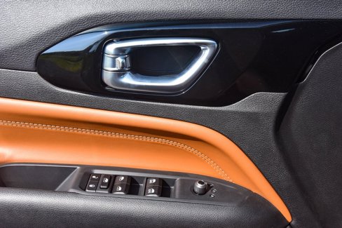 New 2025 Jeep Compass Limited w/ Sun and Sound Group image 13