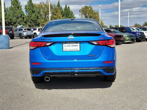 New 2025 Nissan Sentra SR w/ Midnight Edition image 9