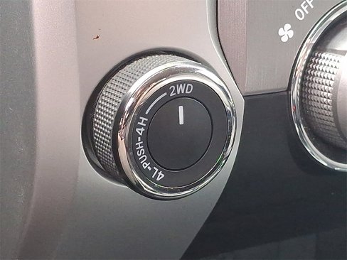 Used 2015 Toyota Tundra SR5 w/ SR5 Upgrade Package image 25