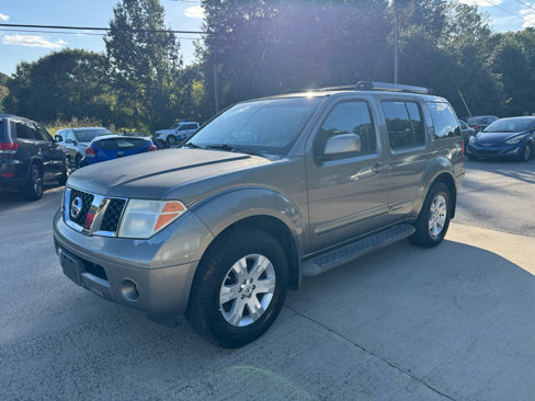 Used 2006 Nissan Pathfinder LE image 2