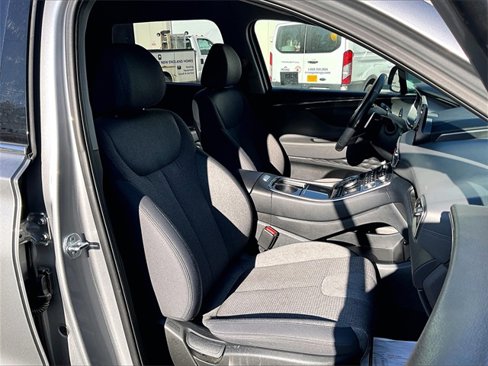 Used 2023 Hyundai Santa Fe SEL image 7