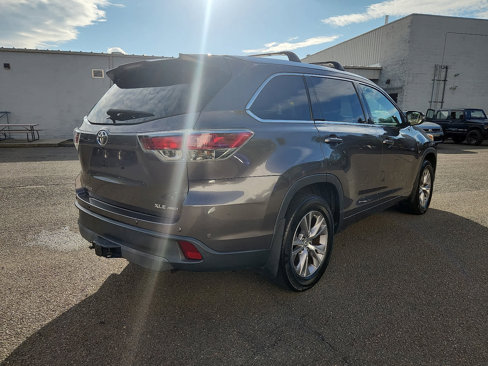 Used 2015 Toyota Highlander XLE image 5