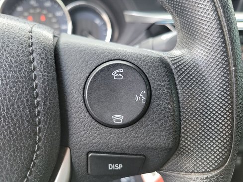 Used 2016 Toyota Corolla LE image 6
