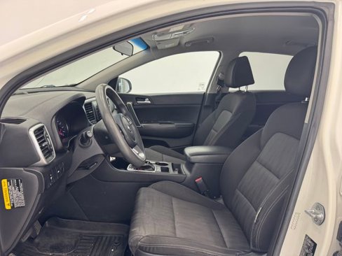 Used 2020 Kia Sportage LX image 16
