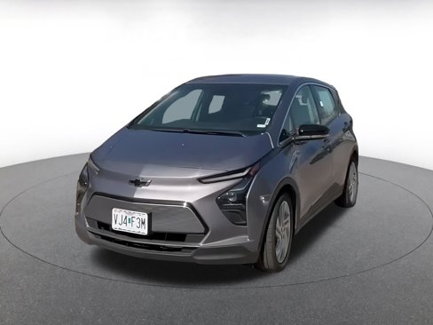Used 2023 Chevrolet Bolt LT w/ Driver Confidence Package image 7