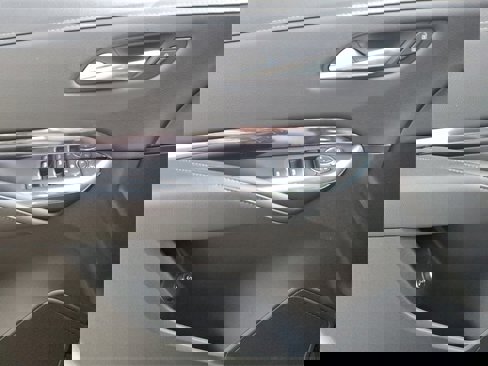Used 2022 Cadillac XT4 Luxury w/ Cold Weather Package image 12