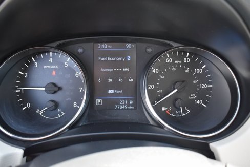 Used 2021 Nissan Rogue Sport SV image 28