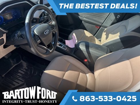 Used 2021 Ford Escape SEL w/ Technology Package image 9
