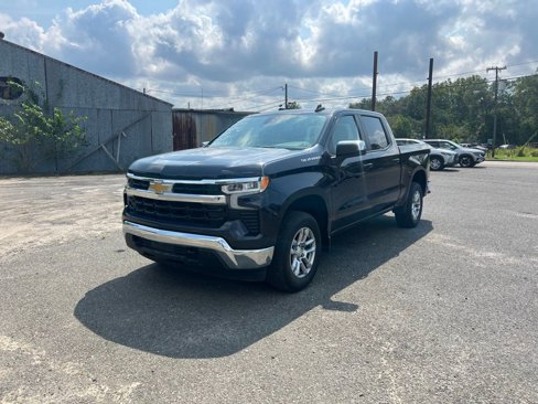 Used 2022 Chevrolet Silverado 1500 LT image 2