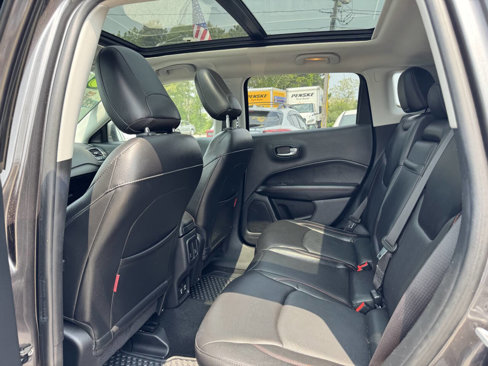 Used 2018 Jeep Compass Trailhawk w/ Leather Interior Group image 28
