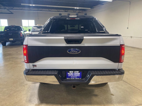 Used 2015 Ford F150 XLT w/ Equipment Group 302A Luxury image 5