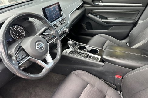 Certified 2021 Nissan Altima 2.5 SV w/ SV Premium Package image 10