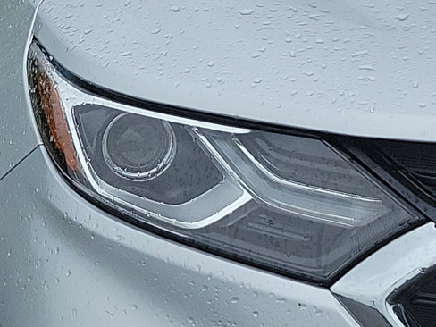 Used 2021 Chevrolet Equinox LT image 9