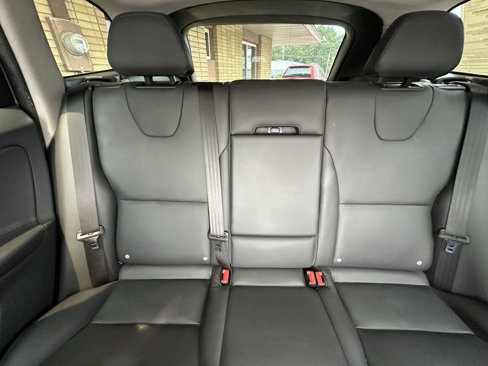 Used 2017 Volvo XC60 T5 Inscription w/ Preferred Option Package image 16