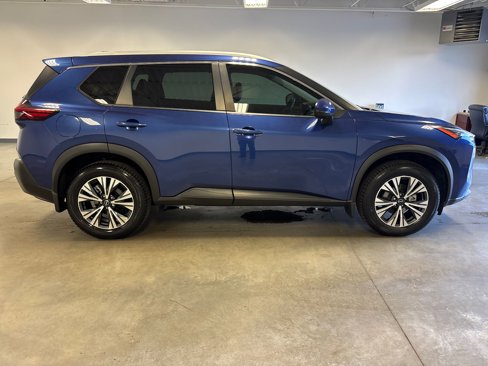 Used 2022 Nissan Rogue SV w/ SV Premium Package image 7