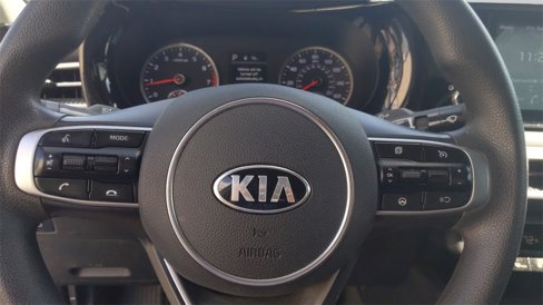 Used 2021 Kia K5 LXS image 18