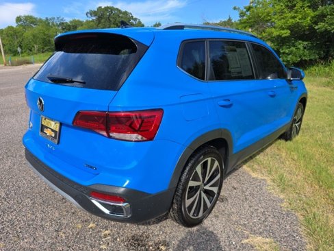 Used 2022 Volkswagen Taos SE image 5