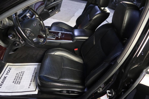 Used 2015 INFINITI Q70 5.6 image 18
