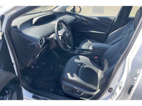 Used 2022 Toyota Prius Prime XLE image 9