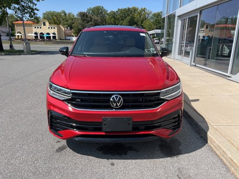 Used 2024 Volkswagen Tiguan SE R-Line image 51