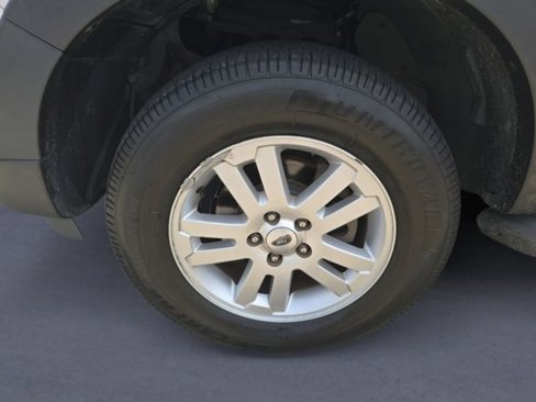 Used 2010 Ford Explorer Sport Trac XLT image 24