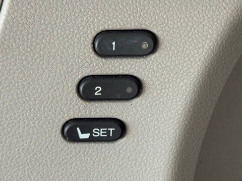 Used 2015 Honda Odyssey Touring image 15