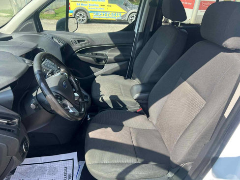 Used 2018 Ford Transit Connect XL image 9