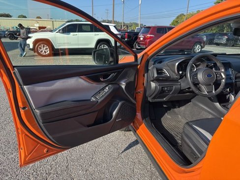 Used 2019 Subaru Crosstrek 2.0i Limited w/ Moonroof Package w/Navigation image 15