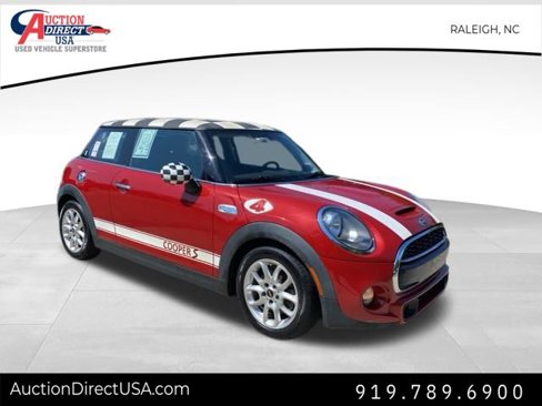 Used 2015 MINI Cooper S image 1
