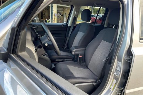 Used 2015 Jeep Patriot Sport image 21