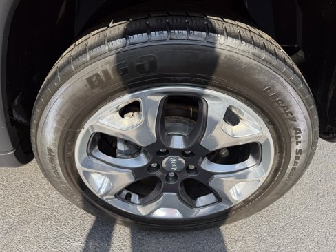 Used 2018 Jeep Compass Limited image 10