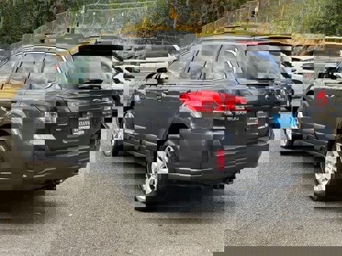 Used 2012 Subaru Outback 2.5i Limited w/ Moonroof Pkg image 3