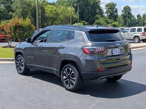 Used 2023 Jeep Compass Limited image 7