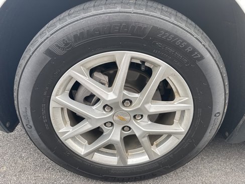 Used 2024 Chevrolet Equinox LS w/ LS Convenience Package image 6