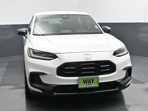 Used 2023 Honda HR-V Sport image 9